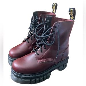 Dr. Martens AUDRICK BRANDO LEATHER PLATFORM LACE UP BOOTS
